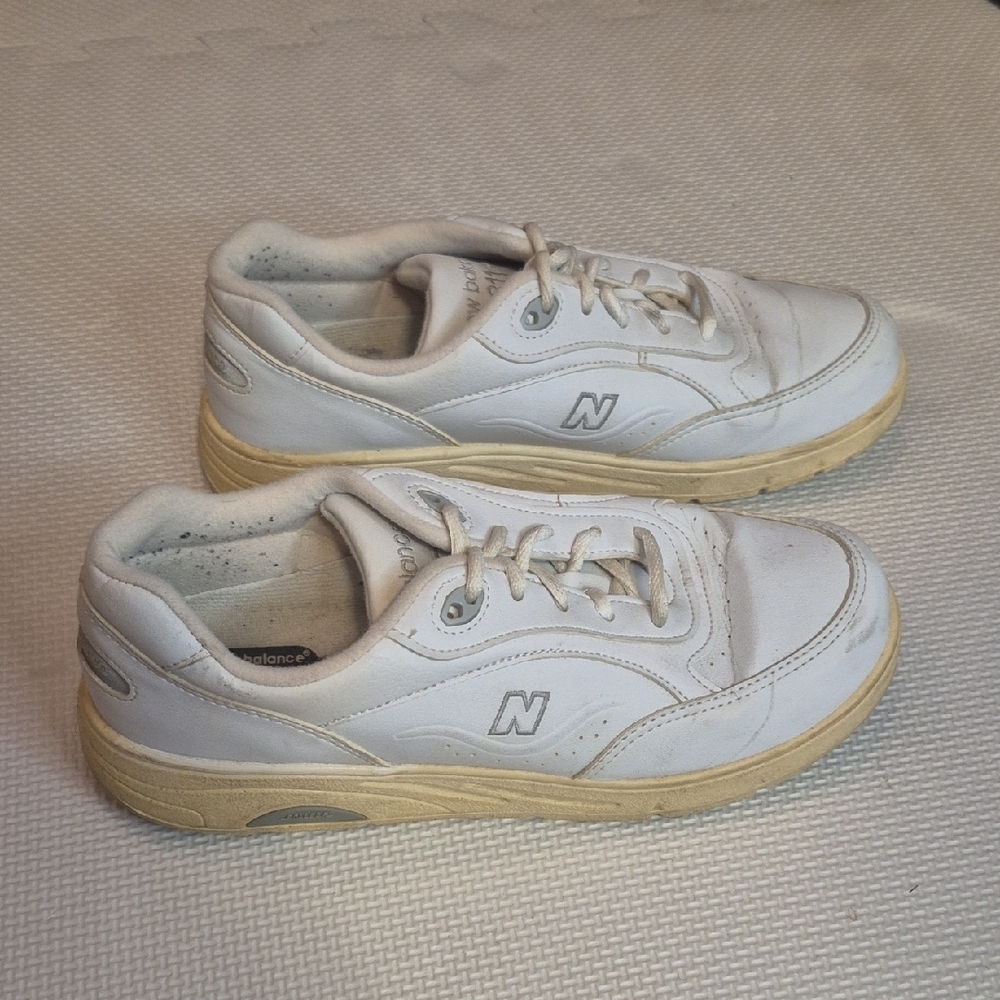 New Balance 811 Walking Sneaker Women's - 8.5 - Picture 4 of 12